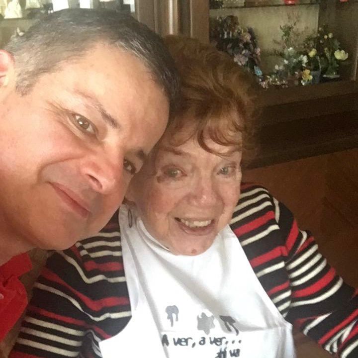 Guadalupe de la Parra, Abuela